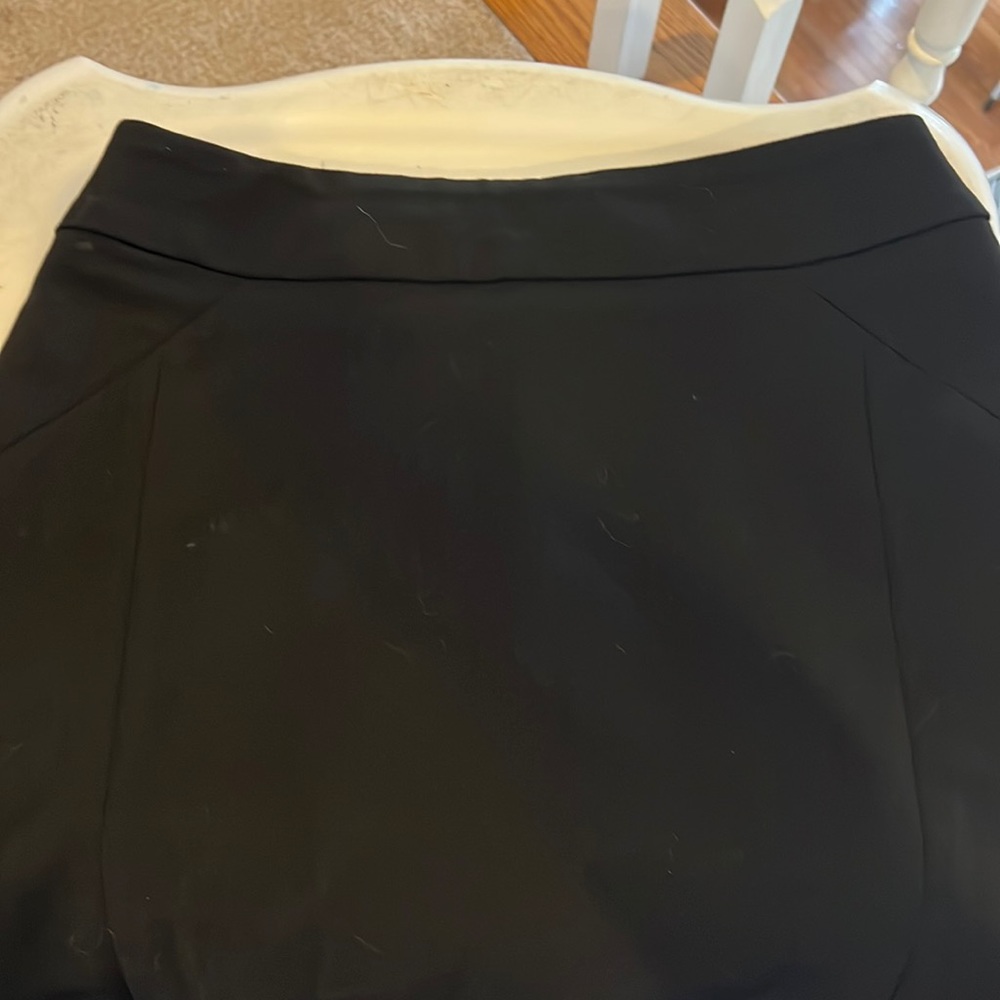 Size 4 black h&m pencil skirt